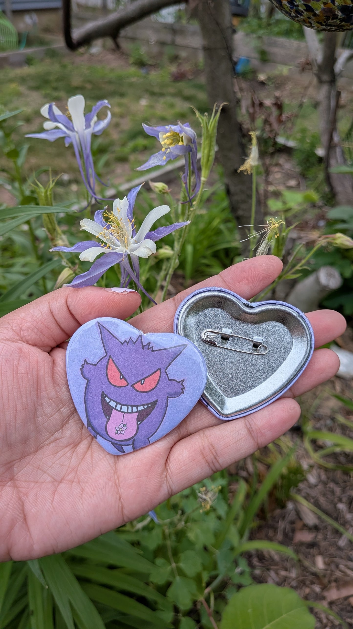 Bulbasaur & Gengar Heart Shaped Button