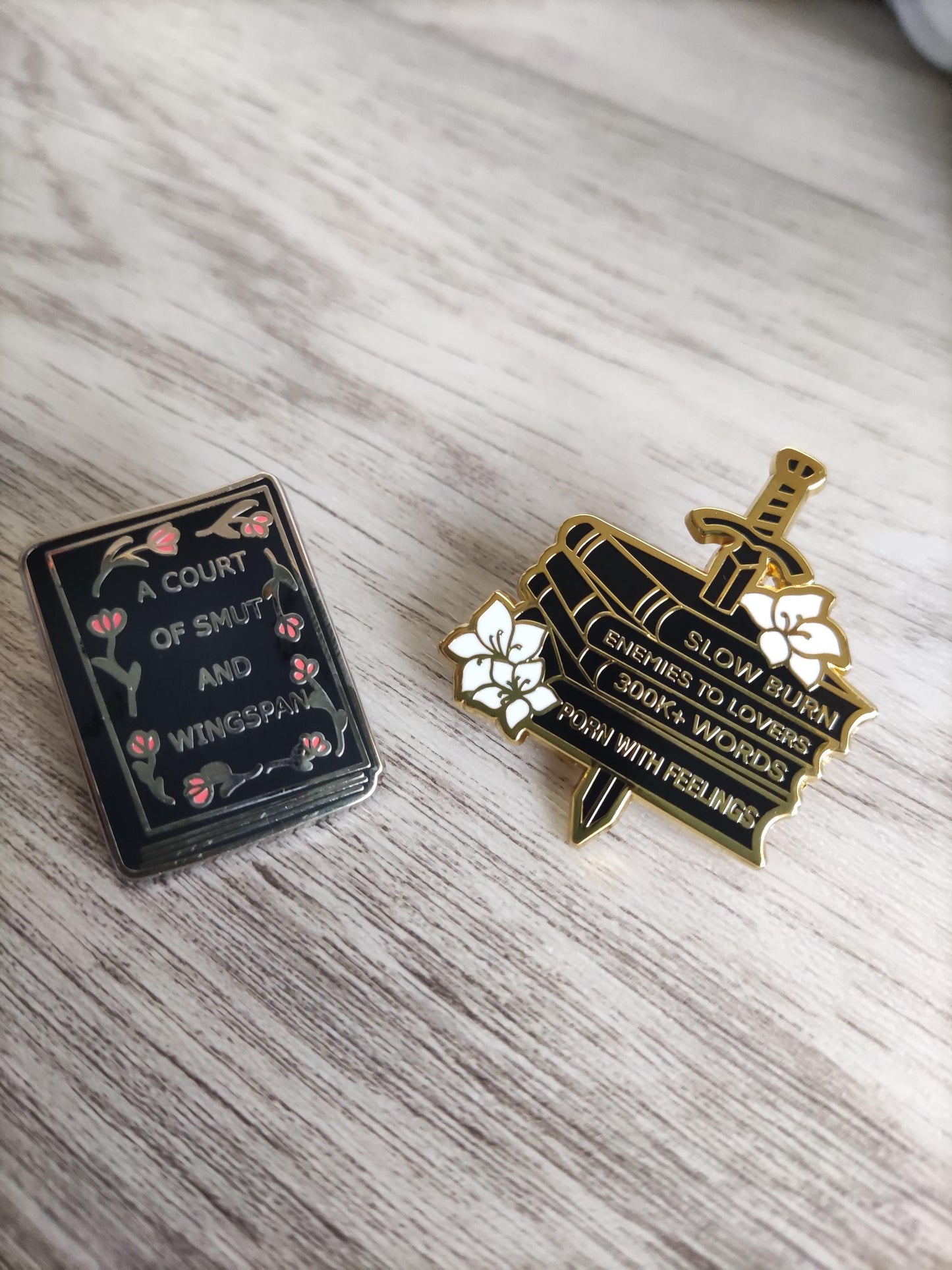 ACOTAR Inspired Pin: Court of Smut